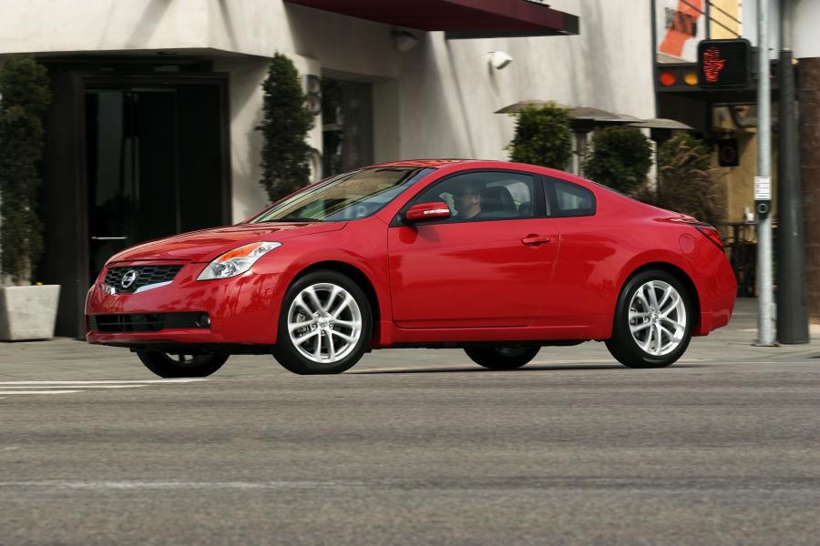  Nissan Altima Coupe (U32) 2008 года  (фото 15 из 54)